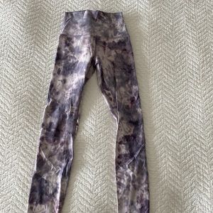 Lululemon align size 2. Inseam 28